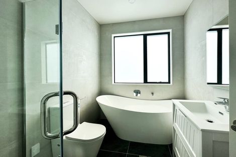 Photo of property in 2 Turbine Way, Hobsonville, Auckland, 0616