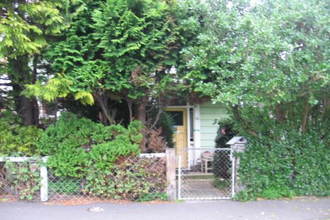 Photo of property in 75 Wesley Street, South Dunedin, Dunedin, 9012