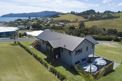 Photo of property in 17 Lori Lane, Coopers Beach, 0420