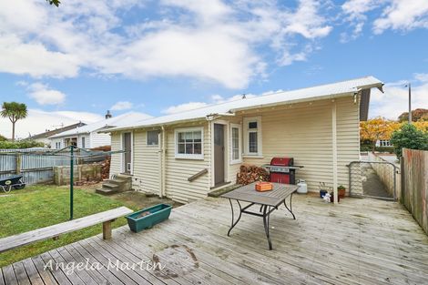 Photo of property in 400 Featherston Street, Palmerston North, 4414