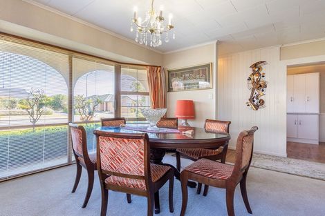 Photo of property in 52 Andrew Street, Waikanae, 5036