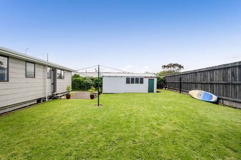 Photo of property in 18 Pohutukawa Drive, Opunake, 4616