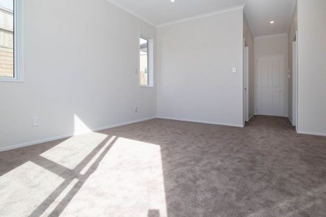 Photo of property in 8 Franheim Crescent, Orewa, 0931