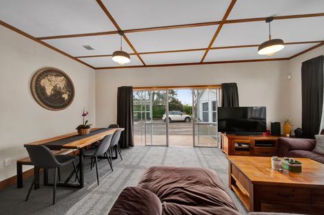 Photo of property in 196 Glover Road, Hawera, 4610