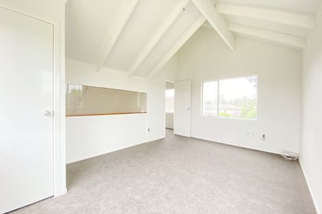 Photo of property in 4 Vimy Place, Mangere, Auckland, 2022