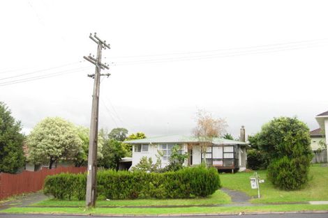 Photo of property in 43 Larne Avenue, Pakuranga Heights, Auckland, 2010