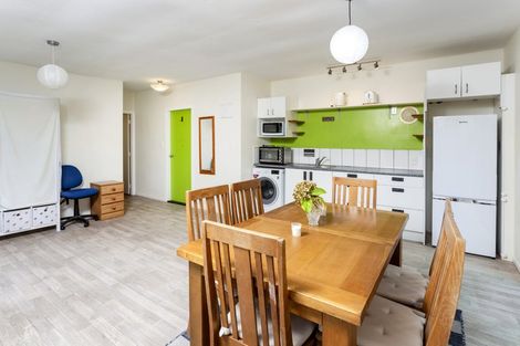 Photo of property in 134 Chelsea View Drive, Chatswood, Auckland, 0626