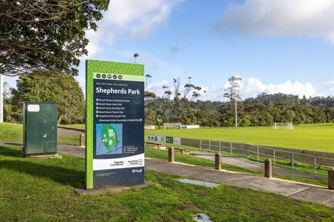 Photo of property in 133b Lancaster Road, Beach Haven, Auckland, 0626