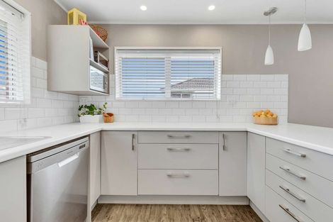 Photo of property in 4 Westbrook Place, Pomare, Rotorua, 3015