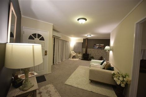 Photo of property in 38 Sunvue Road, Glen Eden, Auckland, 0602