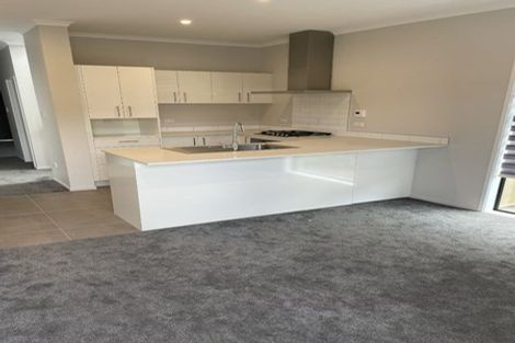 Photo of property in 20 Wai Place, Westgate, Auckland, 0614