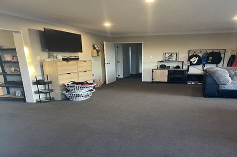 Photo of property in 58 Cowes Street, Avondale, Christchurch, 8061