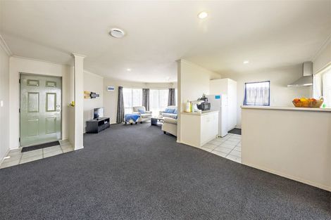 Photo of property in 47c Browns Road, Manurewa, Auckland, 2102