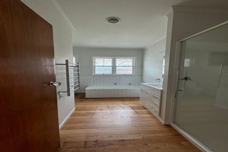 Photo of property in 23 Marian Drive, Inner Kaiti, Gisborne, 4010