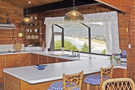 Photo of property in 176 Paku Drive, Tairua, 3508