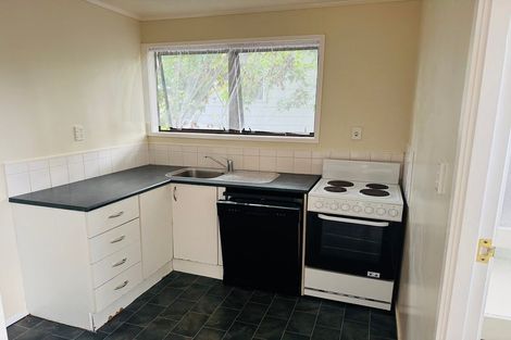 Photo of property in 4 Moxham Grove, Massey, Auckland, 0614