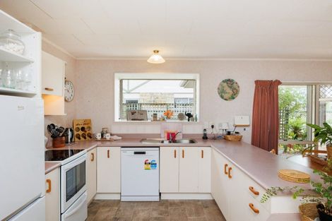 Photo of property in 114d Warwick Street, Feilding, 4702