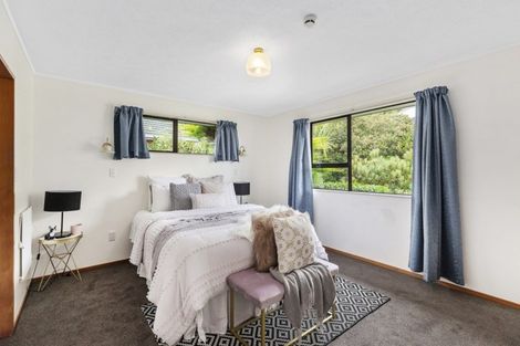 Photo of property in 33 Shackle Lane, Whitby, Porirua, 5024