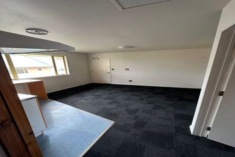 Photo of property in 3/125 Carrington Road, Point Chevalier, Auckland, 1025