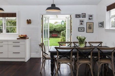 Photo of property in 56 Winton Street, St Albans, Christchurch, 8014