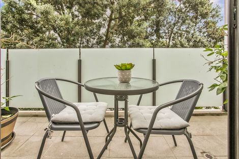 Photo of property in Halsey Apartments At Lighter Quay, 212/77 Halsey Street, Auckland Central, Auckland, 1010