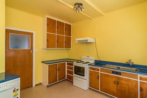 Photo of property in 118 Kelburn Parade, Kelburn, Wellington, 6012