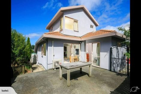 Photo of property in 1/39 Witheford Drive, Bayview, Auckland, 0629