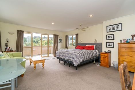 Photo of property in 99 Kaikorai Valley Road, Glenross, Dunedin, 9011