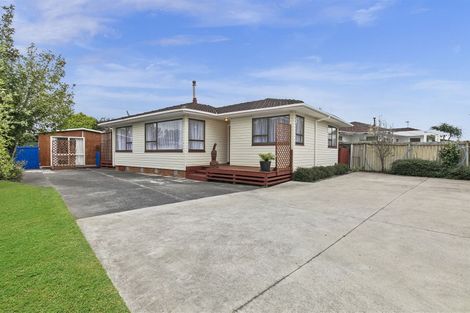 Photo of property in 115 Chichester Drive, Rosehill, Papakura, 2113