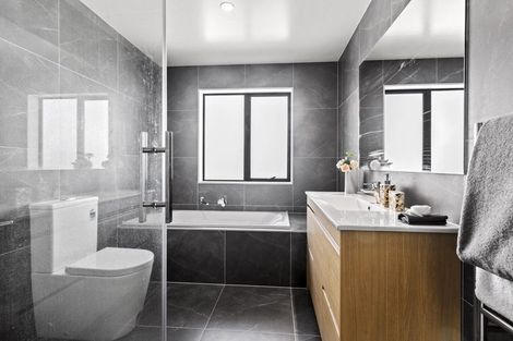 Photo of property in 51 Turret Lane, Hobsonville, Auckland, 0616