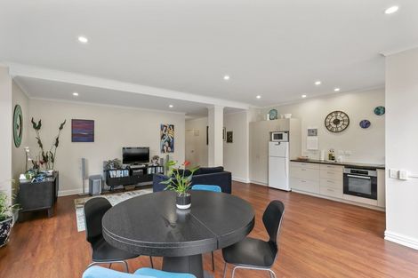 Photo of property in 1 Stowe Hill, Thorndon, Wellington, 6011