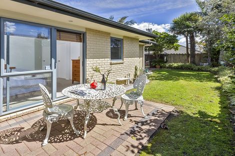 Photo of property in 7 Nad Place, East Tamaki Heights, Auckland, 2016