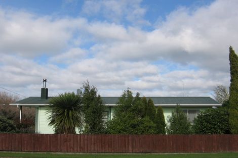 Photo of property in 76 Brandon Street, Featherston, 5710