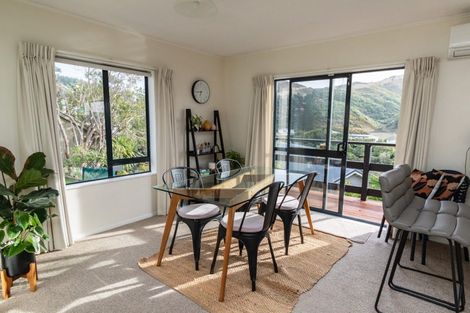 Photo of property in 8a Furlong Crescent, Churton Park, Wellington, 6037
