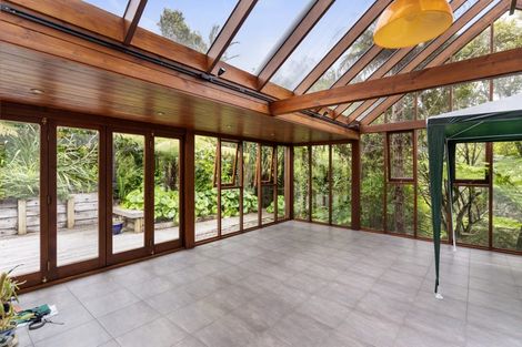 Photo of property in 60 Peter Terrace, Castor Bay, Auckland, 0620