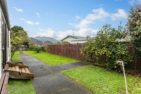 Photo of property in 59 Arawhata Road, Paraparaumu, 5032
