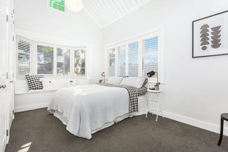 Photo of property in 18 Cuba Street, Petone, Lower Hutt, 5012