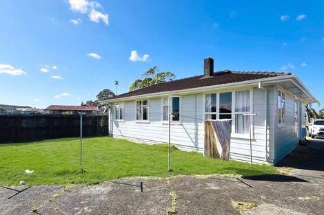 Photo of property in 26 Courtenay Crescent, Mangere East, Auckland, 2024
