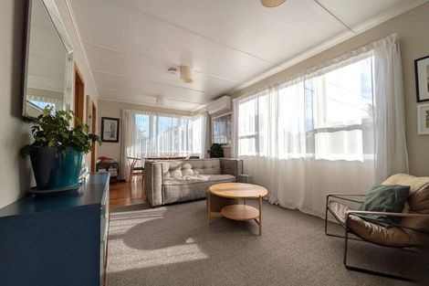 Photo of property in 1/30 London Road, Korokoro, Lower Hutt, 5012