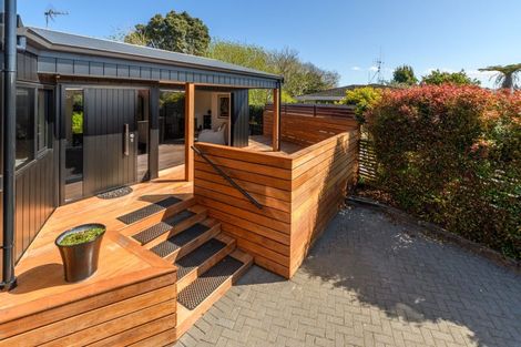 Photo of property in 5 Acklam Avenue, Otumoetai, Tauranga, 3110