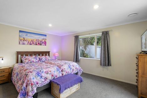 Photo of property in 7 Riverwood Boulevard, Redwood, Christchurch, 8051