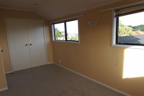 Photo of property in 2/36 Orchard Road, Waiake, Auckland, 0630