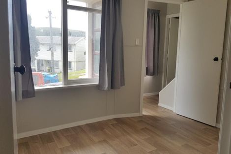 Photo of property in 2a-2b Devon Place, Cannons Creek, Porirua, 5024