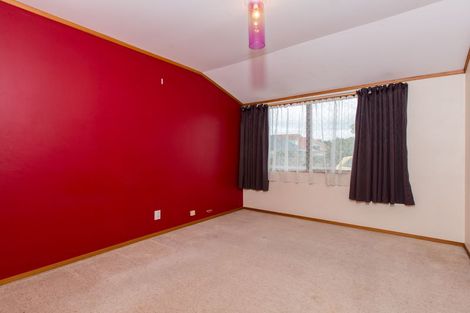 Photo of property in 162 View Road, Sunnyvale, Auckland, 0612