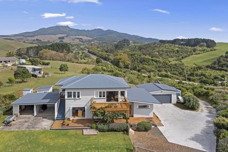 Photo of property in 335 Wainui Road, Raglan, 3297