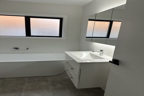 Photo of property in 18 Toomath Street, Naenae, Lower Hutt, 5011