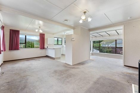 Photo of property in 8 Tudor Road, Pahiatua, 4910