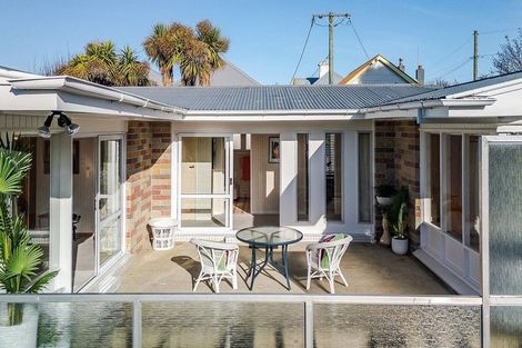 Photo of property in 18 Russell Street, Dunedin Central, Dunedin, 9016