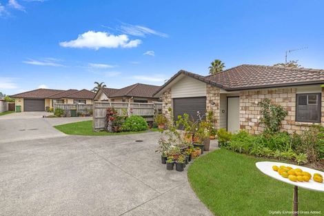 Photo of property in 104b Racecourse Road, Waiuku, 2123