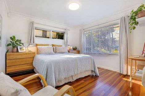 Photo of property in 21 Covil Avenue, Te Atatu South, Auckland, 0610